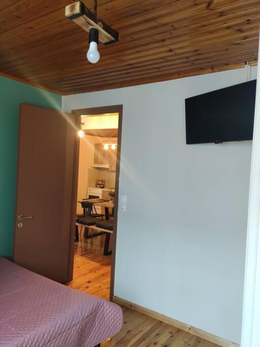 Politis' Wooden House Apartamento Vasilikí Exterior foto